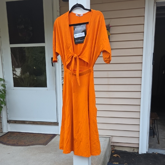 NWT Rebdolls Vibrant Midi Dress - Picture 1 of 9